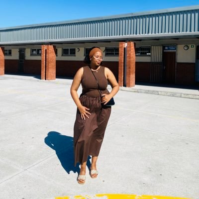 Marthathamela's profile picture. Intombi yoMxhosa💫👑, UWC graduate 👩‍🎓