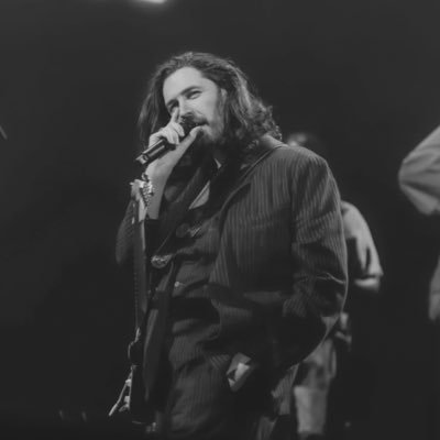 wldflwrndbrly's profile picture. header by awsten knight ✮ @heartshapedoors