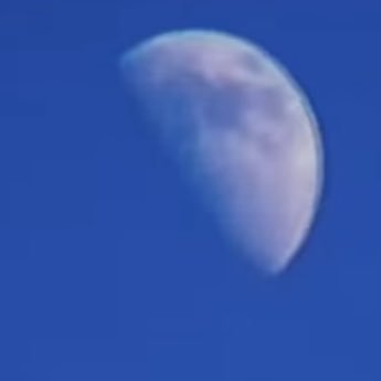 lokiaquamarine's profile picture. 
