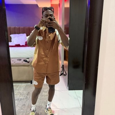 hardeyyofficial's profile picture. Favorite Jersey/Sneakers 🔌 | URBANORBITHUB ❤️| Wardrobe Stylist | Fitness Addict | BallIsLife ⚽️