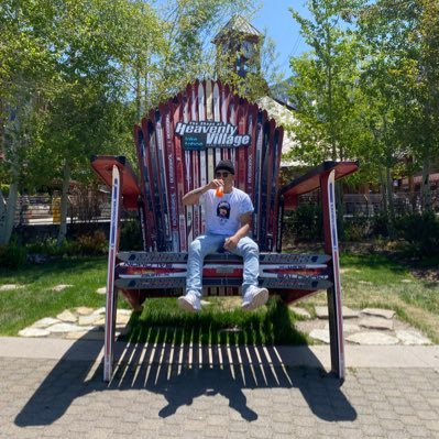 VyIetz's profile picture. @DUALIPA💫 | @STierGamingCo🌐 | @Dodgers🏆