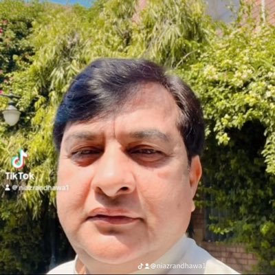 Niaz00405536's profile picture. 00923027009777