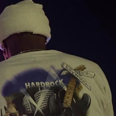 auravxo's profile picture. bruhman from da fifth floor | 🇨🇺🇳🇬