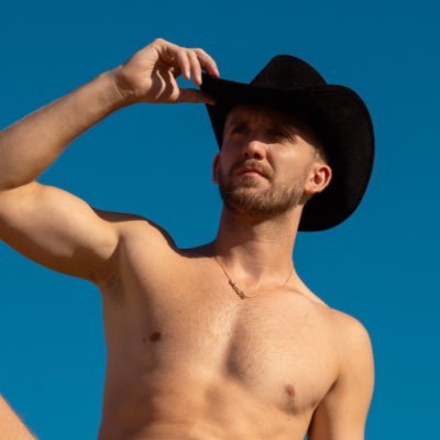 MrRodolpheB's profile picture. Save a Horse… Ride a cowboy 🤠🤤😈 https://t.co/aHeMSrxDi5 🔥