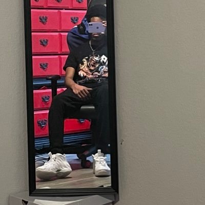 itzjahmeer's profile picture. 21♏️