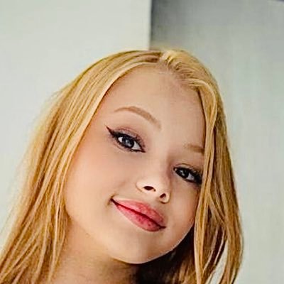 RozaMargareta's profile picture. Bekövetsz?🤤🤤