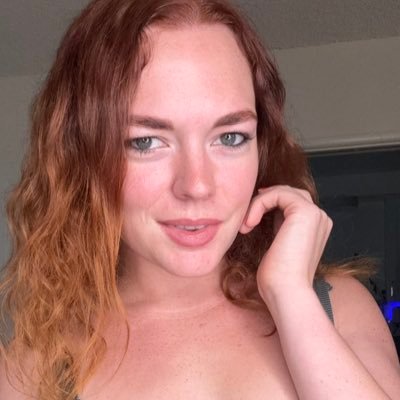 Jasmine56244873's profile picture. freelance writer ✍️📝