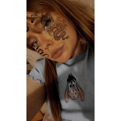 Brooke_1350x's profile picture. O J A M 💙💛💚❤️