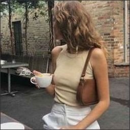 Barmie7956532's profile picture. 