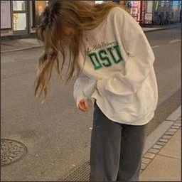 Iseco483859's profile picture. 