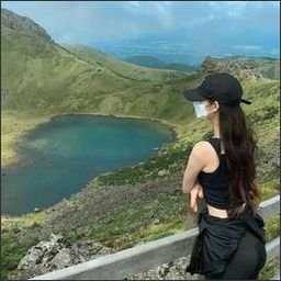 Boriju115059's profile picture. 