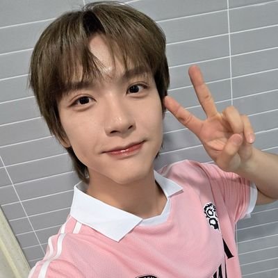 jjaehyun0715's profile picture. 엔플라잉에 흠뻑빠져버린 큐트 엔피아⸜(｡˃ ᵕ ˂ )⸝♡
                              재현이를 알게되고 나의 행복시대 시작됐다~~~🥰