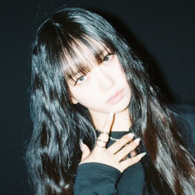 singjwu's profile picture. 