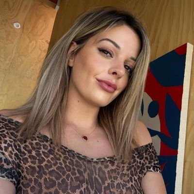Brielovefacial's profile picture. my only backup page