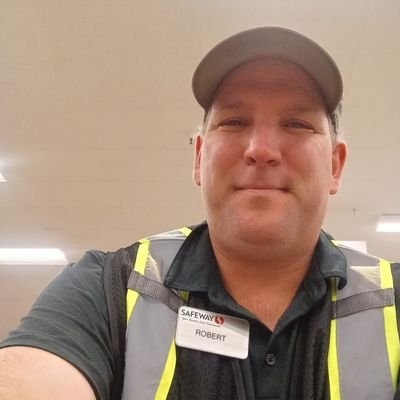 OmosehinOl33798's profile picture. Personal experience creating of working with logos