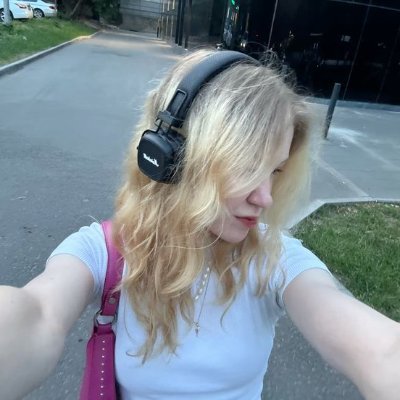 enesattes's profile picture. Marketing Specialist at Marshall
Strategist bridging iconic sound with contemporary culture.
Driving growth by delivering the soundtrack to rebellion.