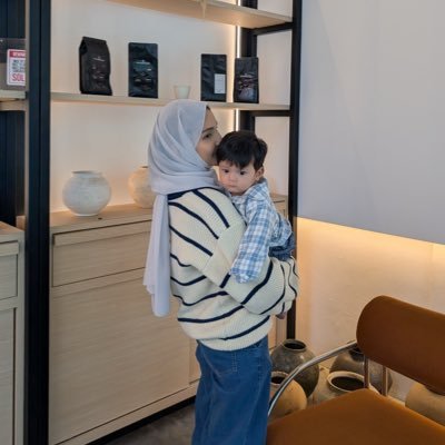 maziaeh's profile picture. long may you reign my son