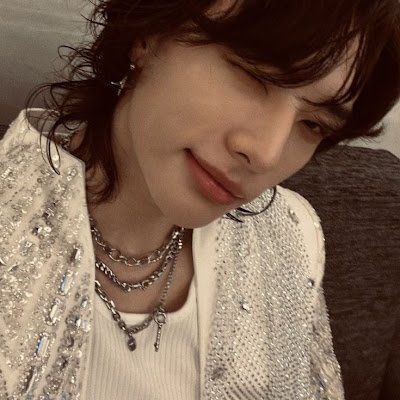 isadohyunjin97's profile picture. 