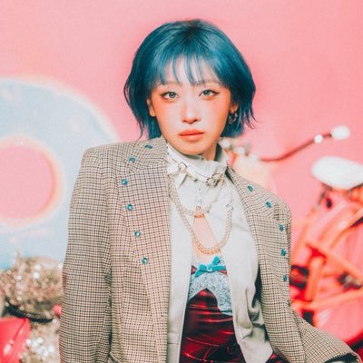 ri_0839's profile picture. JISOO𝜗𝜚˚⋆