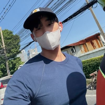 qoshemk's profile picture. ถ้าเขาโสดผมก็โสดเหมือนกัน @williamjkp1
