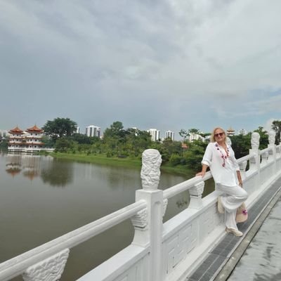 PembeMKA's profile picture.