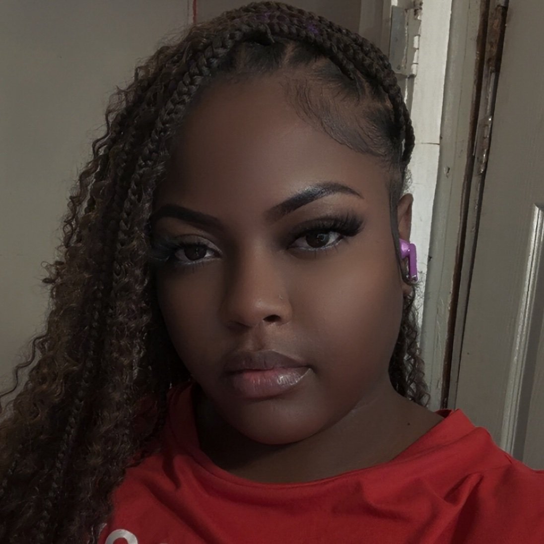 VBrownlbc's profile picture. 