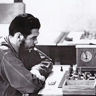 aleyinthesea_'s profile picture. Yoldaşını bulan yorulmaz🚩                                                  
Kurdistan goristan jı bo faşîstan