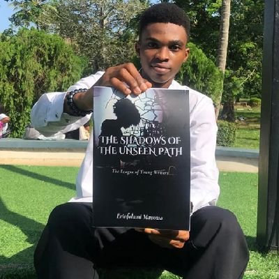 MayowaErinfola1's profile picture. Writer✍️|Activist |Motivational speaker| Poet🔥| Editor-in-chief and Founder of The League Of Young Writers, TLYW@Youngwriters4
Instagram: @mayowaerinfola1
