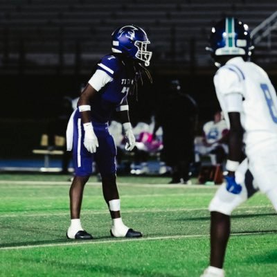 duane1k_'s profile picture. 3🌟LB @ truenorth classic academy | height 6’2 | 200Lbs | C/O 2026 | Email duanegotbandz@gmail.com