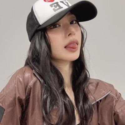 ico_priv's profile picture. Do not follow this account. → 
Follow my main account: @ahgot7teen