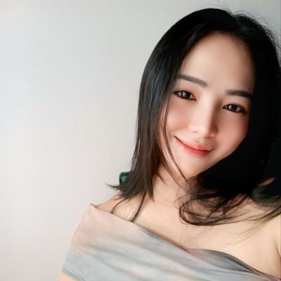 TVQs79TYvsgO6bk's profile picture. ไม่มีแฟน...โสด...ไม่ได้รับงาน!!! แต่ถ้าใครอยากซัพพอร์ตอลิซ DM มาได้เลย 🙏💖 รบกวนส่งหน้าแนะนำตัวมาด้วยนร้า 😘🙏