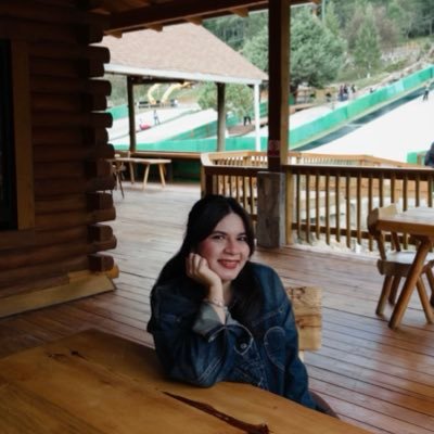 valeemvill's profile picture. im literally just a girl