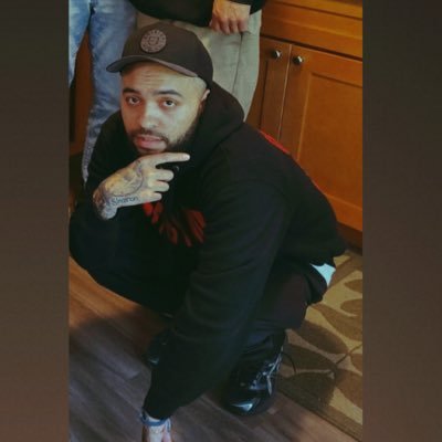 ASmith253's profile picture. Team Girl Dad 💞🏆