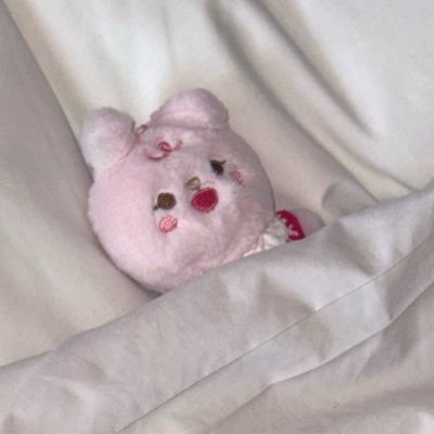 zb_wlq's profile picture. 일상˖˚⊹ ⋆♡… #사랑아원필해