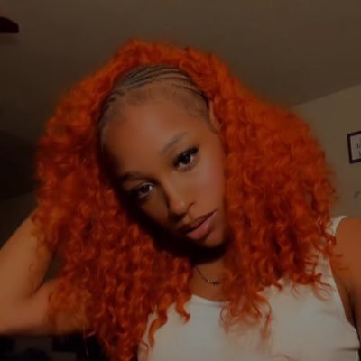 lorsimonee's profile picture. just a mean ass capricorn ♑️