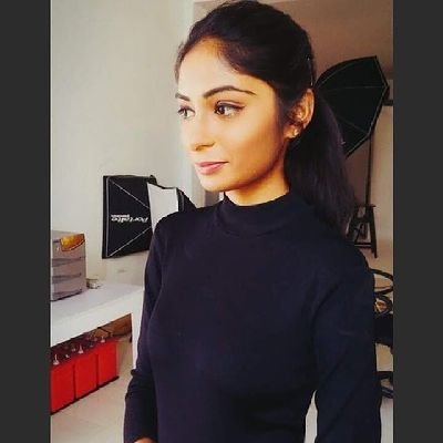 DeviRudrani's profile picture. दुर्लभं त्रयमेवैतद्देवानुग्रहहेतुकम् ।
मनुष्यत्वं मुमुक्षुत्वं महापुरुषसंश्रयः ॥ 🕉️

కథ కంచికి, మనం ఇంటికి.