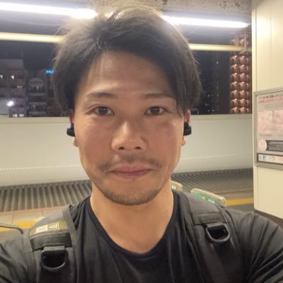 gami9774's profile picture. 電車作るー