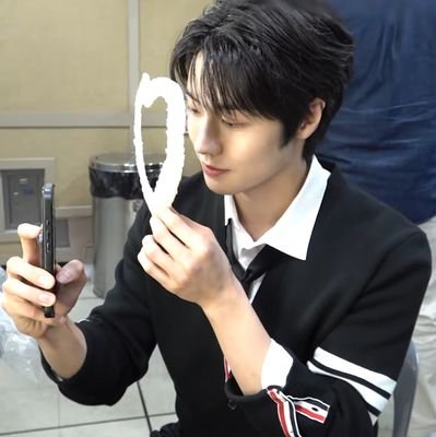 plop_520's profile picture. #엔플라잉 영원을 약속하며•••