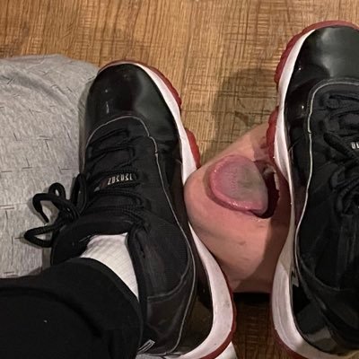 KkxssssS's profile picture. 合肥短发S，喜鞋刷奴/ATM奴，只玩无脑狗，拒绝无效沟通，微信有门槛