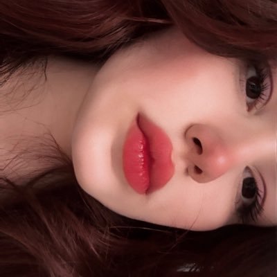 cutestgirIIever's profile picture. super secret account x