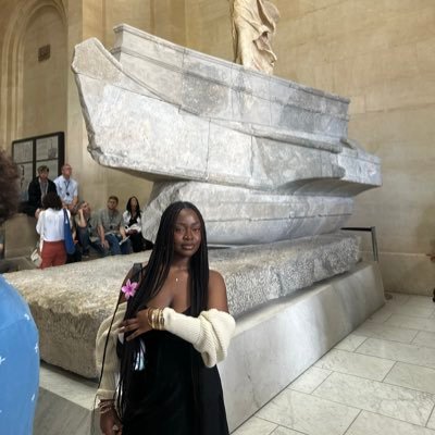 theweeknd1117_'s profile picture. la biologiste qui parle d’Ateez et de kapop | Ikemon mother