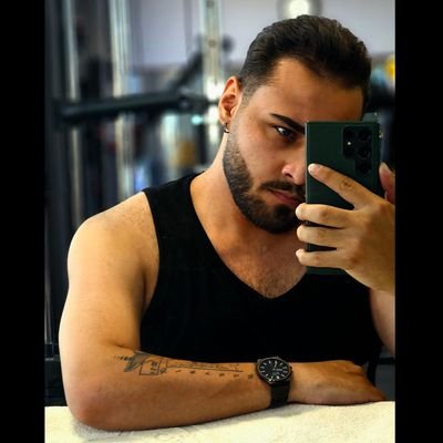 lonely_O_whale's profile picture. 