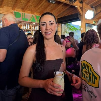 laurahdezb_'s profile picture. 