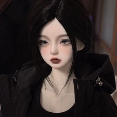 nevethe1ess's profile picture. 12월에 다시 돌아오겠습니다 이별 블언블 부탁드립니다