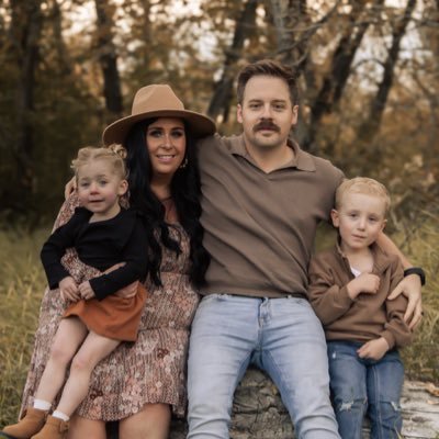 MomlifeUGC's profile picture. UGC Creator 📍Calgary | Motherhood | Beauty | Lifestyle | Karaseniougc@outlook.com