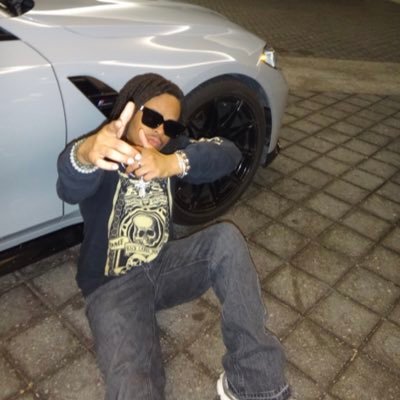 duckievercetti's profile picture. A Legend