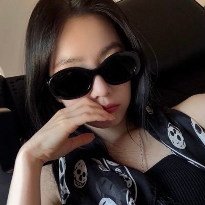 baek4loey's profile picture. ♯ exo & shinee collector !! ateez & gg cc loading..