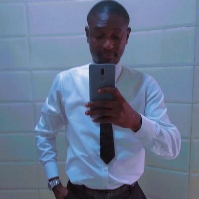 dmlomotayo's profile picture. Nature addict🌊☀️🌿 | YoUr WORST nightMARE ☠️ Aries ♈️ | Ex Sinner 😏