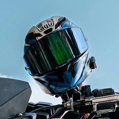 flyingbluejeans's profile picture. 