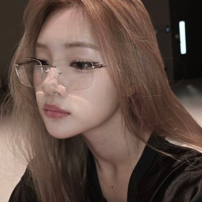 hyejnn's profile picture. 